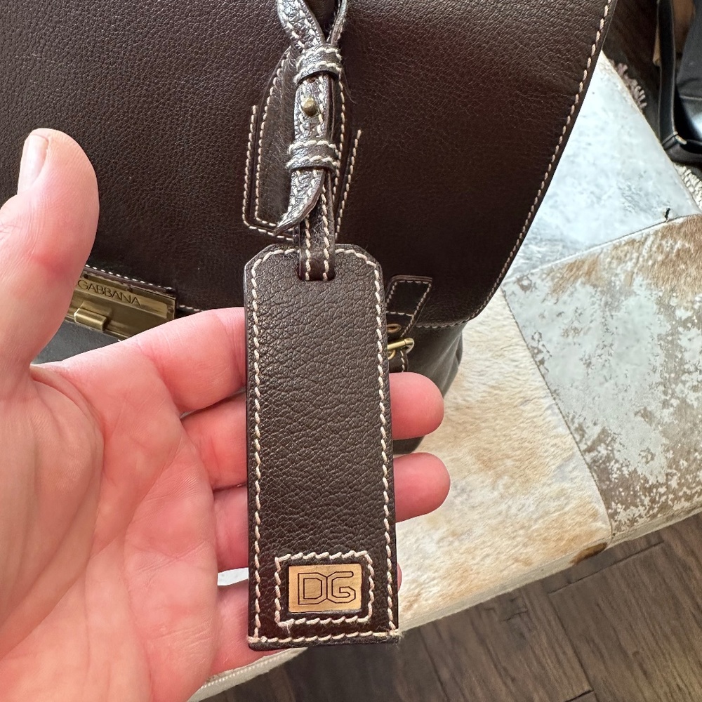 Dolce & Gabbana Grained Leather Tote - Picture 3 of 9